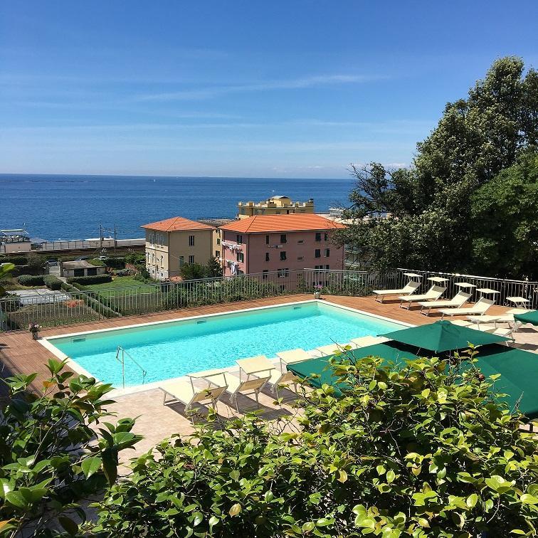 Hotel Mediterraneo Cavi di Lavagna Eksteriør bilde